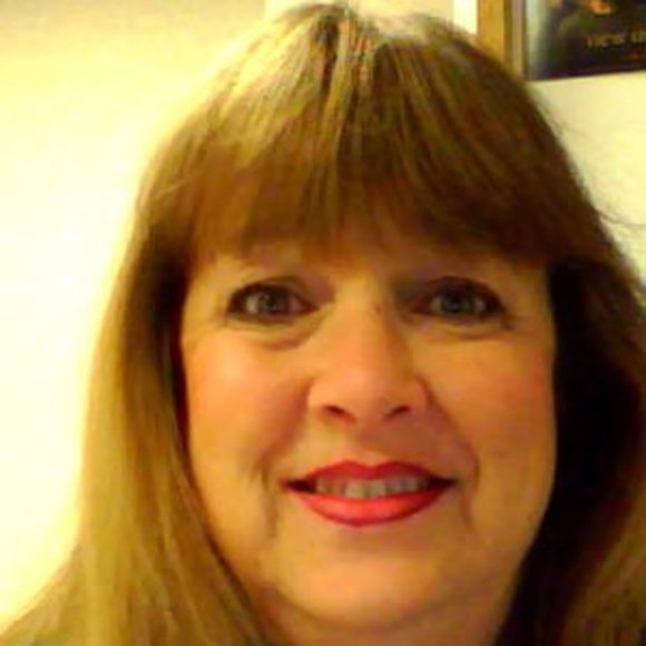 Meet your Posher, Linda - Picture 1 of 1